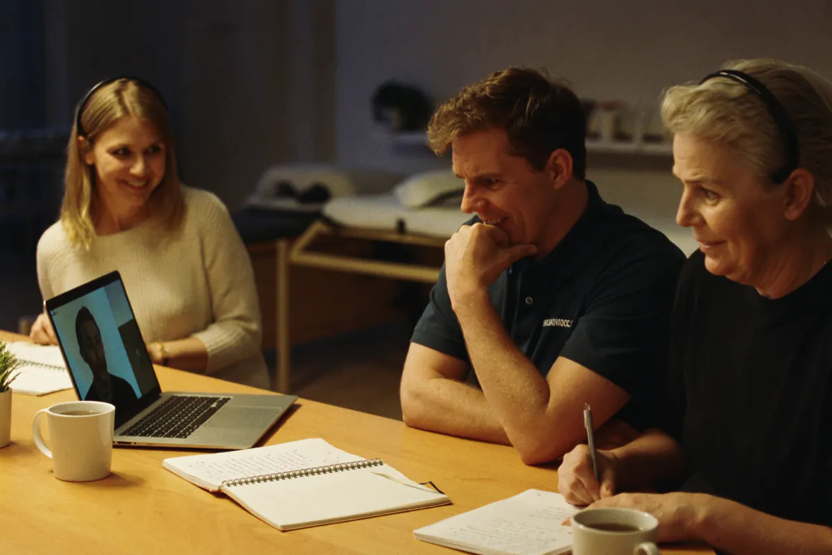 Wir lassen dich nicht allein — Stammtisch mit Online-Mentor